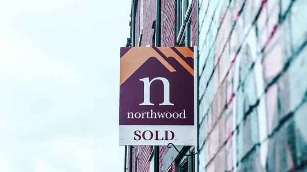 Comment choisir le bon site web pour vendre votre entreprise